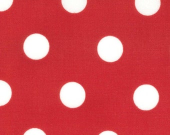 Moda Fabrics - Dottie de 45 po. - Rouge Noël à pois moyens - Tissu en coton
