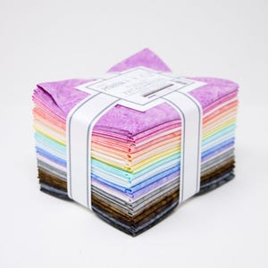 Artisan Batiks Prisma Dyes, 2022 Neue Farben Fat Quarter Bundle - 24 Fat Quarters