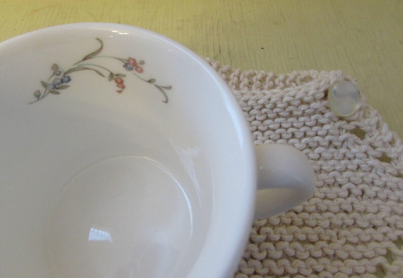 Classic Baby Bib and Beatrix Potter Cup