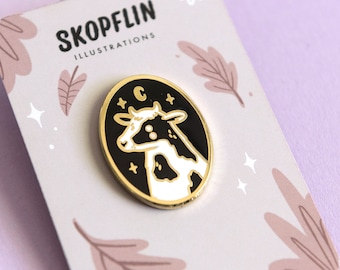 The Forgotten Ones - Starry Cow Hard Enamel Pin - Schattige koe speld - Vegan speldje