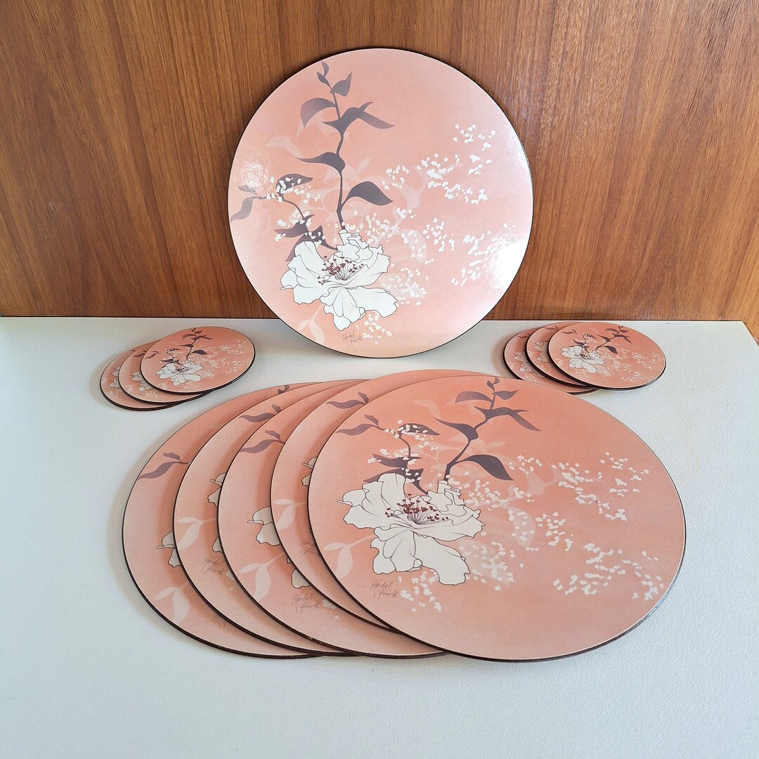 Vintage Set of 6 Round Placemats & Matching Coasters With Flower Design