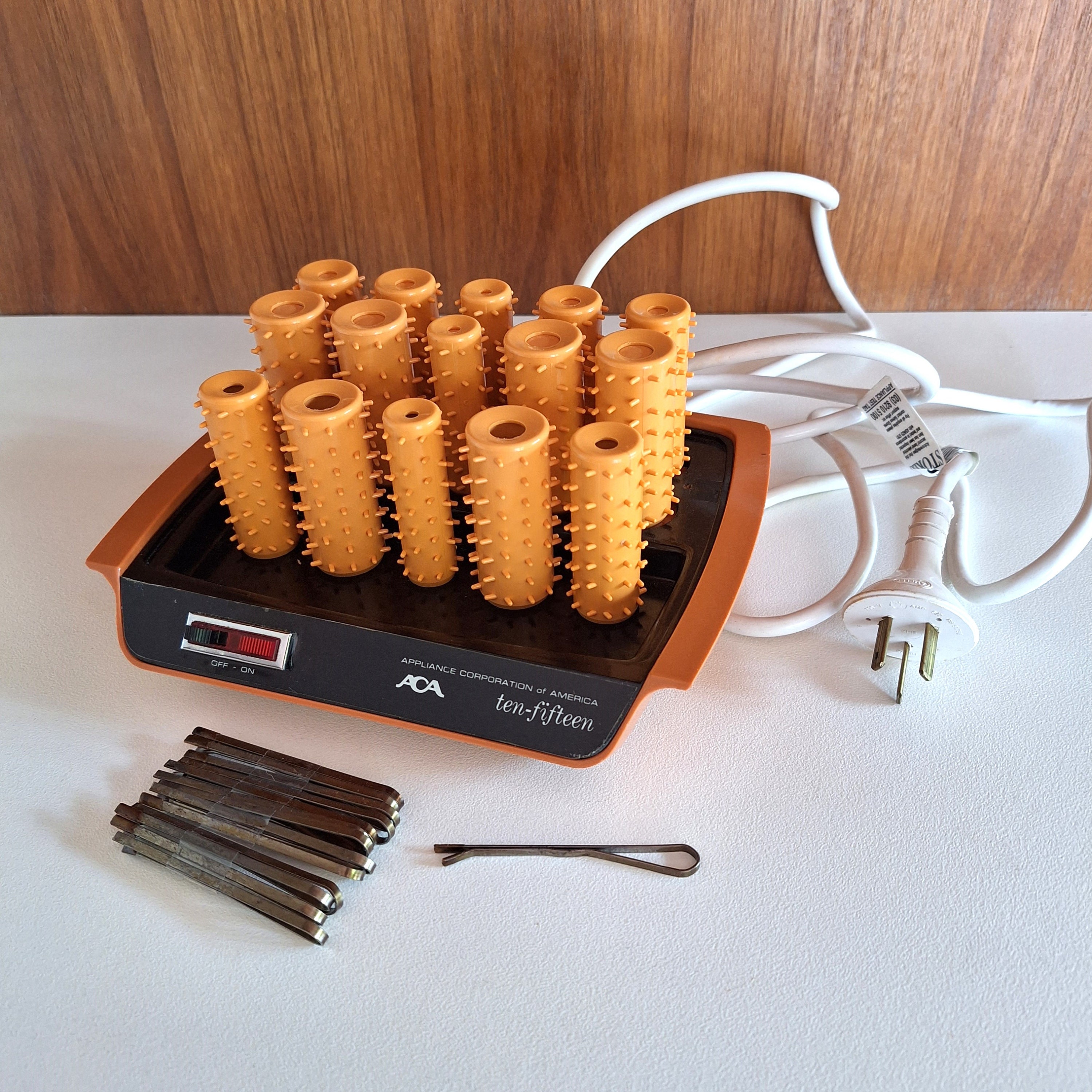 【まとめ買い】 Vintage Ten Fifteen Heated Hair Curler Set With Carry Case バーベキュー・調理用品