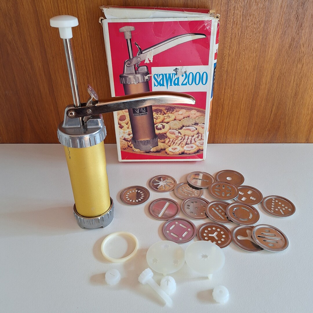 Presse à Biscuits Vintage Sawa 2000 Deluxe – Métal Doré – Fabrication Suédoise