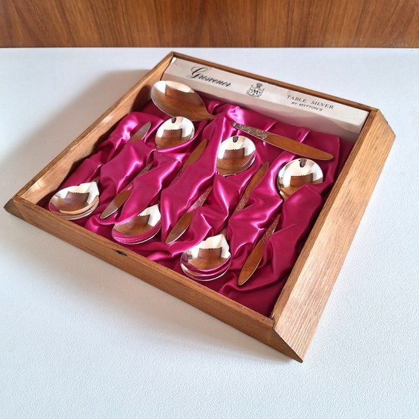 Vintage As New Set of 6 Silver Plated Dessert Spoons with Serving Spoon in Original Case - Christine by Grosvenor / Silver Custard Spoon Set