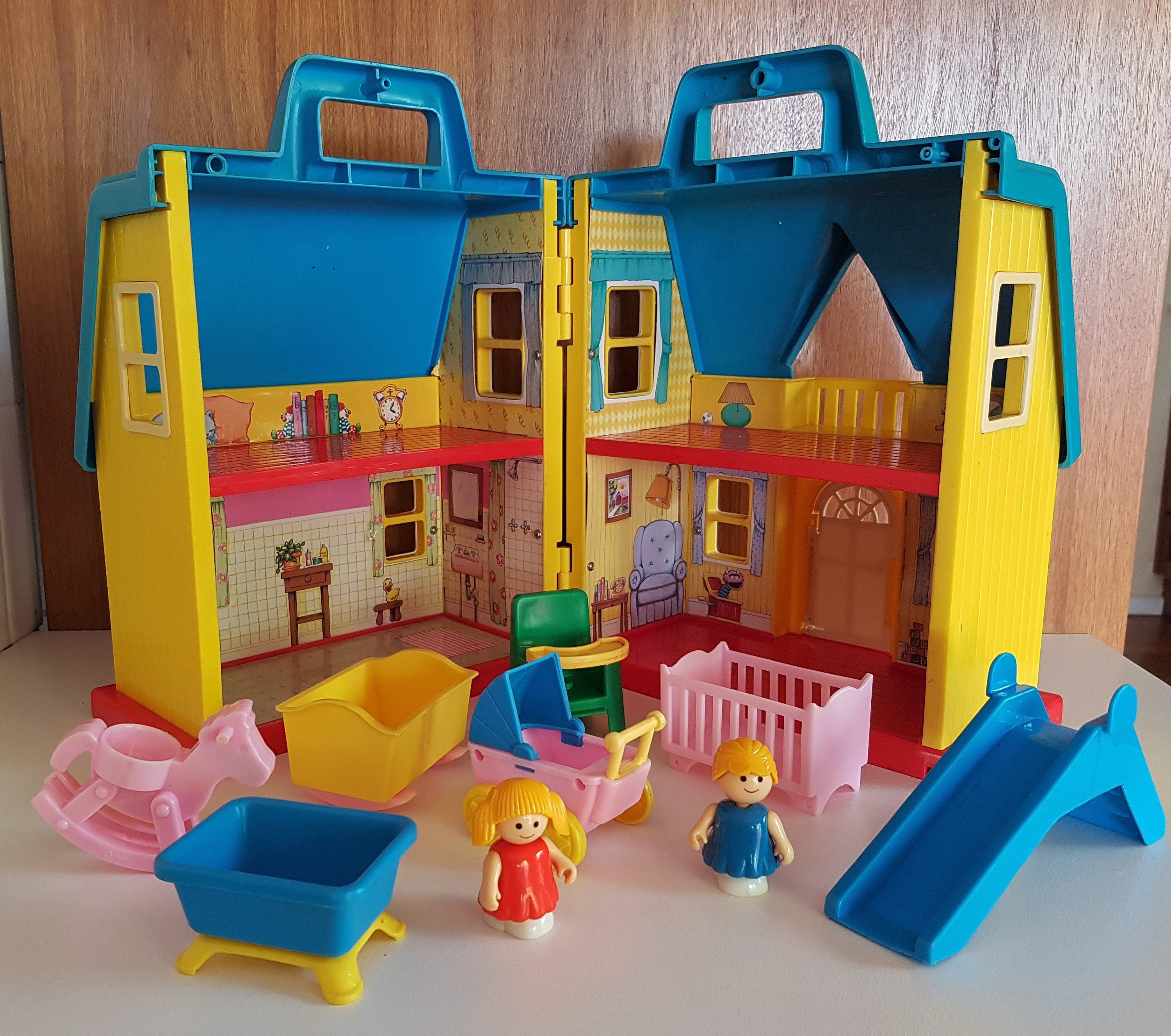 Vintage Sesame Street Tyco Dolls House With Furniture and Dolls