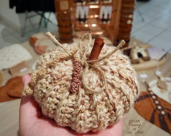 Citrouille au crochet "Cosy Pumkin" pour une déco douce et chaleureuse