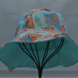 Adult sunhat with wide brim - reversible