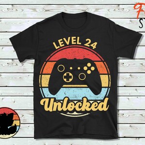 24. Geburtstag Shirt, Geburtstag junge, vierundzwanzigsten Geburtstag, 24 Jahre alt, Level 24 entsperrt, 24. Geburtstagsparty, Gamer Geburtstag Shirt