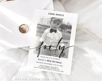 Modèle moderne d'Invitation 40e anniversaire, photo masculine 40e anniversaire, fête 40e anniversaire, invitation 40e anniversaire minimale