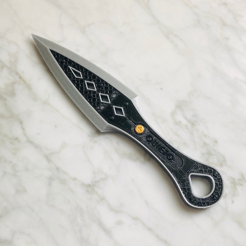 wraith kunai toy