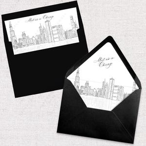 Fodera per busta stampabile con skyline di Chicago, download immediato, arte al tratto in bianco e nero, formato A7, con aletta europea e aletta quadrata, invito per matrimonio fai da te