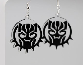 Pendientes inspirados en la Pantera Negra de Marvel