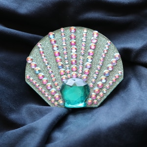 Ariel Mermaid Inspired Park Accurate Shell Brooch Pin Clip