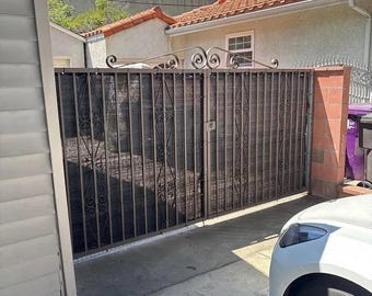 Custom Black Gate Privacy Screen – 90% Sun Blocking, UV-Stabilized
