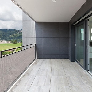 4 pieds de haut - Écran de confidentialité élégant personnalisé pour clôture pare-brise - Terrasse de jardin, patio, balcon, piscine, balustrade - Tan fumé