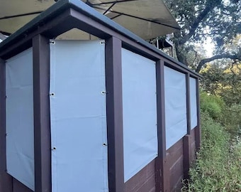 Pantalla de privacidad Custom Gate: barrera recubierta de PVC con 95 % de resistencia a los rayos UV