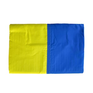 Nylon Ripstop Water Repellent Beach Shade Fabric for Sun Shelter, Home Flag, Outdoor Banner, Beach Tent, Shade Canopy and Kite in Bi-Color