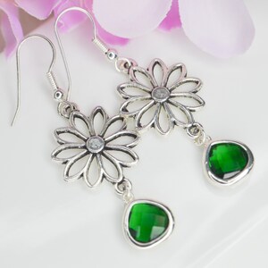 Flower earrings with emerald green crystal glass pendants, dangling earrings for women silver plated ideal as a gift