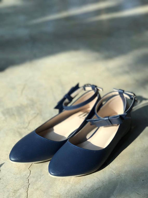 navy blue pointed toe flats