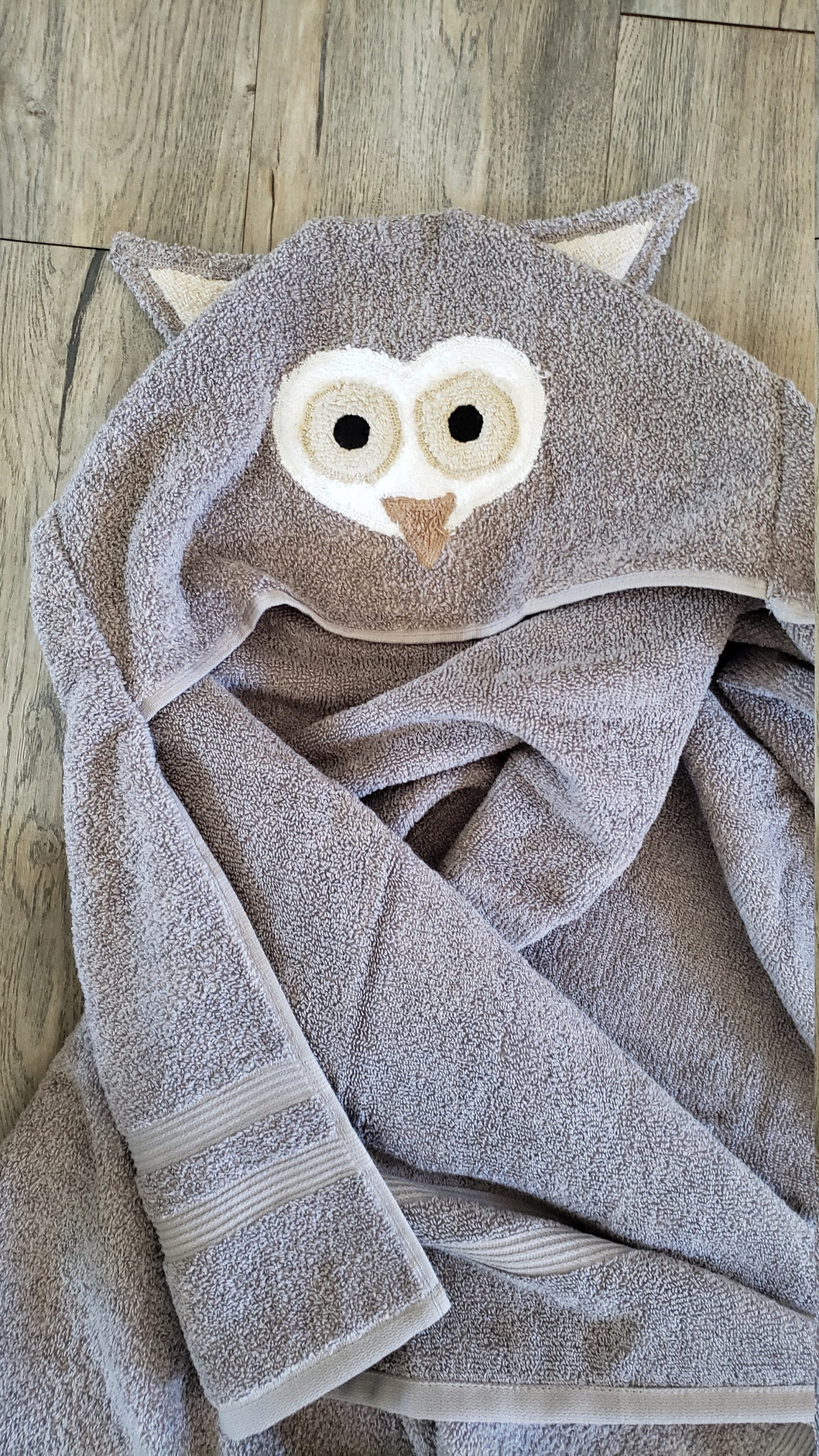 Hooded owl towel. Gray owl towel. Personalized baby gift. Etsy