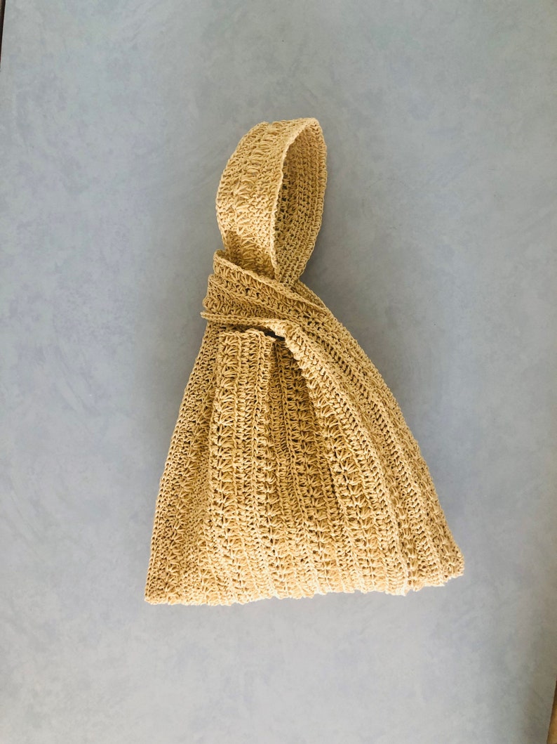 Raffia Knot bag Japanese knot bag in beige Raffia wristlet handbag Hobo bag Crochet summer wrist bag Handmade Pouch Purse Straw bucket bag image 6