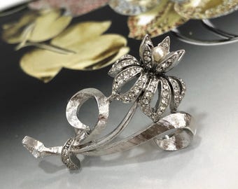 Broche Fleurs En Métal émaillé - Style Vintage - État Comme Neuf