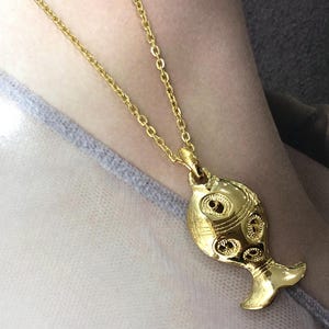 VINTAGE Necklace - Fish