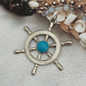 737681_8