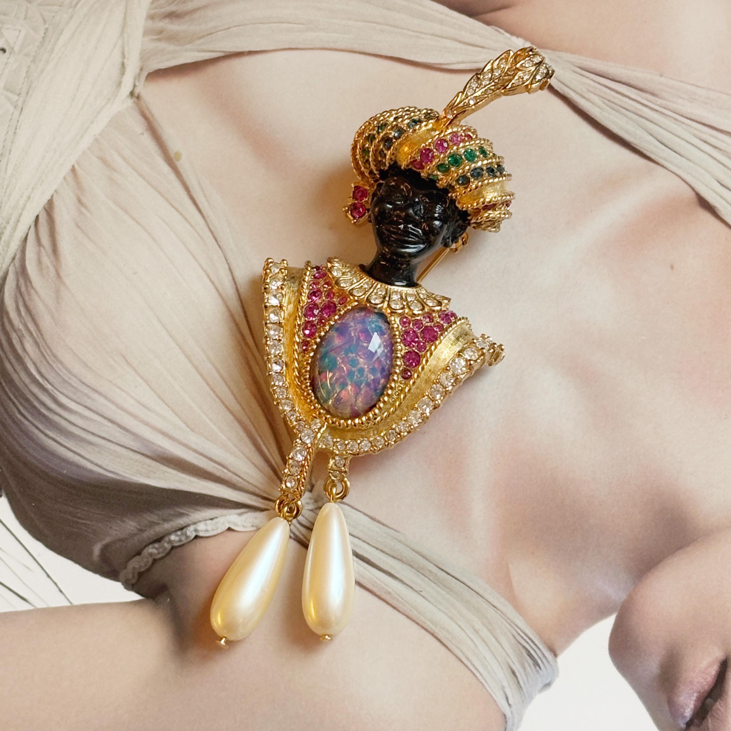 VINTAGE BW Butler Wilson Brooch Blackmoor UK