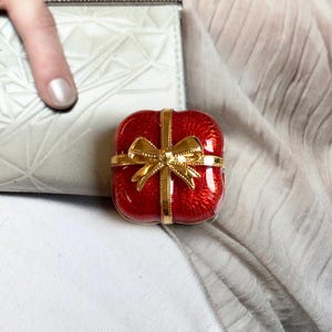 VINTAGE CAURA brooch made by SPHINX – Red Bow Gift Pack