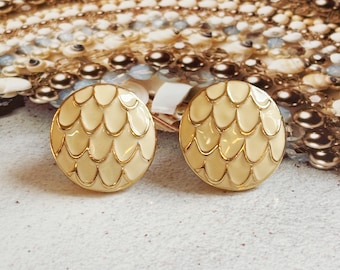 VINTAGE Clip-on Earrings – Round Beige White
