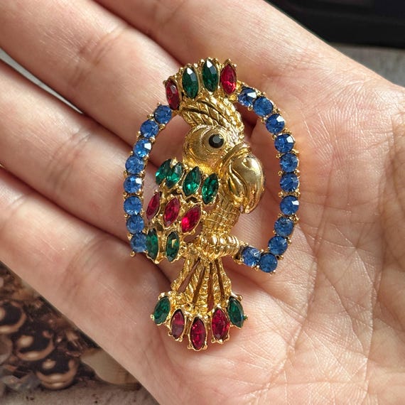 Broche VINTAGE - Perroquet Cristal Bleu Rouge et Vert View 3