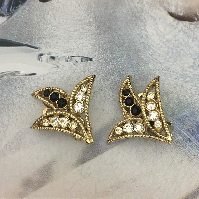 VINTAGE Clip-on Earrings - Black Crystal Leaf - Etsy