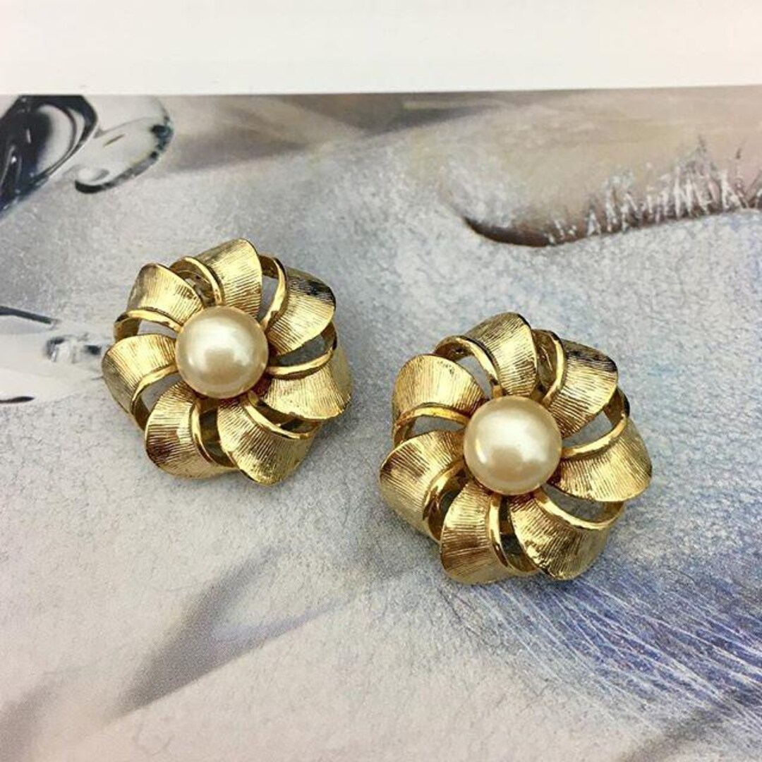 Boucles d'oreilles clip vintage perle fleur : bijoux tendance - France