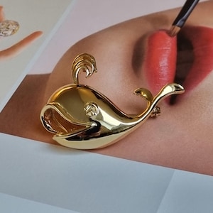 VINTAGE Brooch - Whale