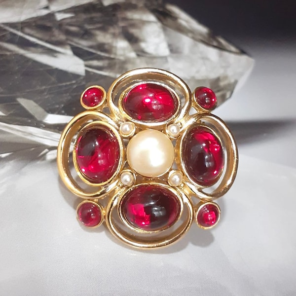 VINTAGE SPHINX Brooch - Neo Classic Red