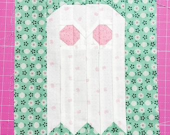 Ghost Foundation Paper Piecing PDF | Halloween FPP Quilt Block | Spooky Ghost Quilt Pattern | Modern Paper Piecing | Instant Download