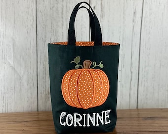 Personalized Kids Halloween Bag, Trick or Treat Bag, Applique Pumpkin Bag, Customized Embroidered Bag, Candy Bag, Glow in the Dark Name