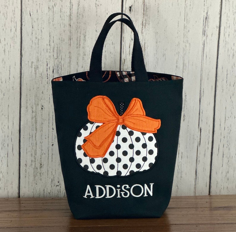 Personalized Kids Halloween Bag, Trick or Treat Bag, Applique Pumpkin Bag, Customized Embroidered Bag, Candy Bag, Glow in the Dark Name image 2