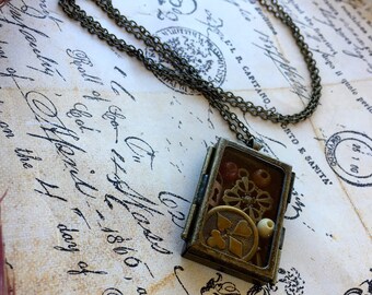 Shadow Box Necklace, Lock and Key Necklace, Antique Vintage Locket Necklace, Steampunk Jewelry, Unique Handmade Jewelry, Birthday Present