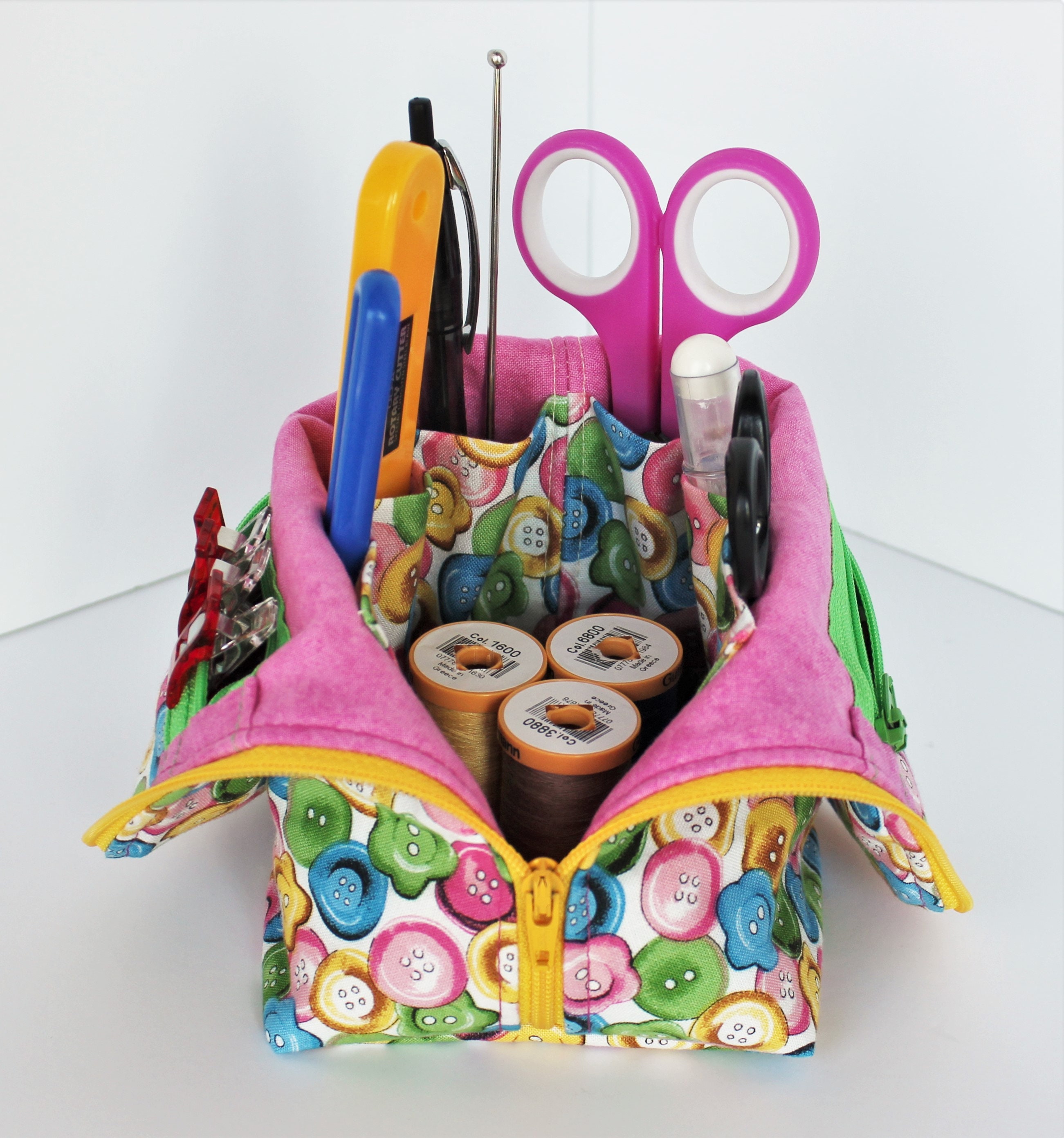 PDF PATTERN for Catch-all Cutie Sewing Organizer Zipper Bag With Pockets:  Tabletop Organizer for Small Sewing Notions and Tools 