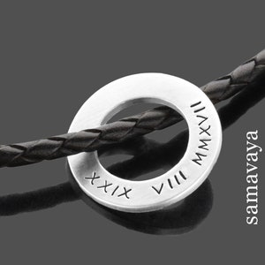 Men&#39;s Necklace Engraving MESSAGE RING DATES Leather Necklace for Men with Silver Ring