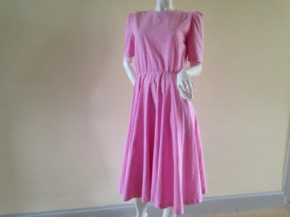 1950's pink gingham dress with circle skirt - image 4