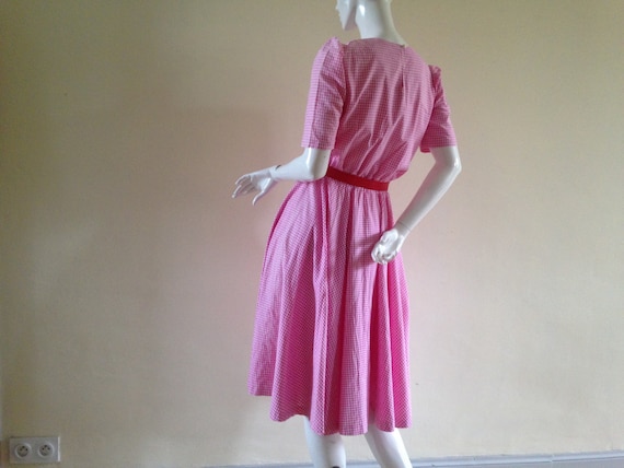 1950's pink gingham dress with circle skirt - image 3