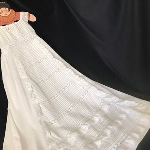 美しいアンティークの洗礼ドレス