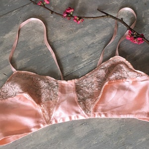 1920s peach silk and lace bra
