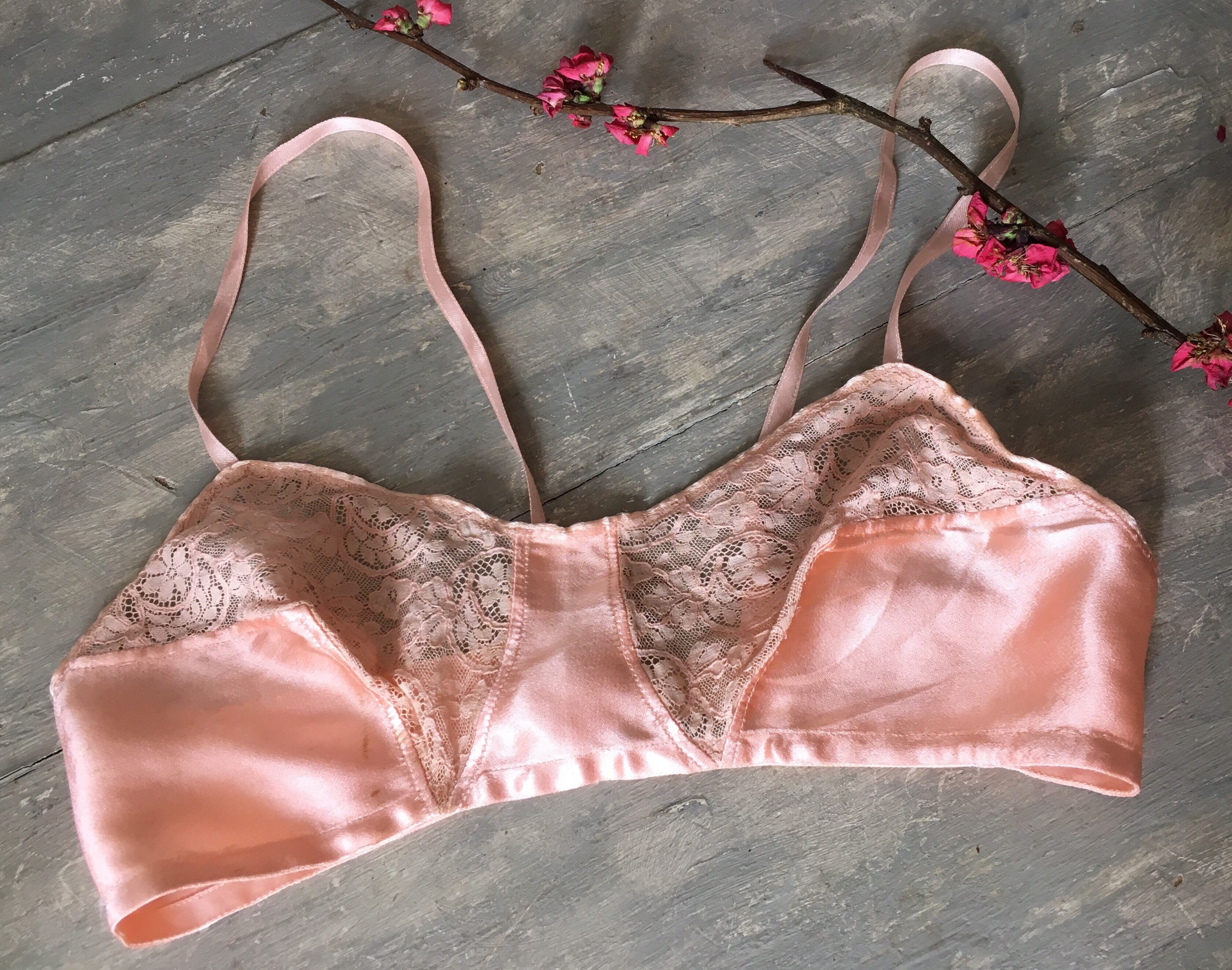Buy Peach Lace Bra Online In India -  India