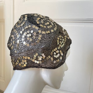 Chapeau cloche des années 1920 à paillettes image 3