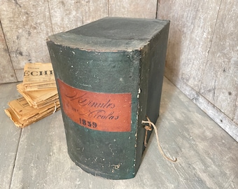 Boîte de classement pour archives de 1859