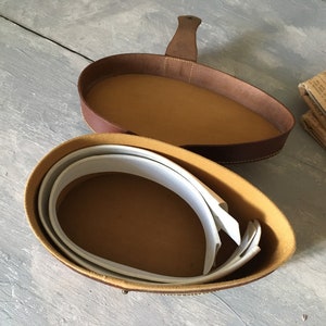 Collar storage box